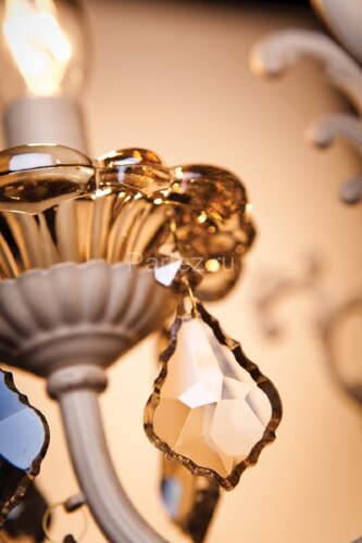 Подвесная люстра Eurosvet 3281/5 белый с золотом