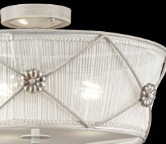 Потолочная люстра Maytoni ARM369-03-G