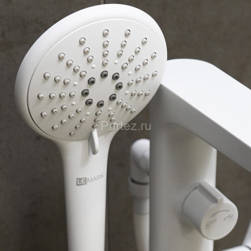 Смеситель Lemark Bronx LM3744MW для ванны напольный