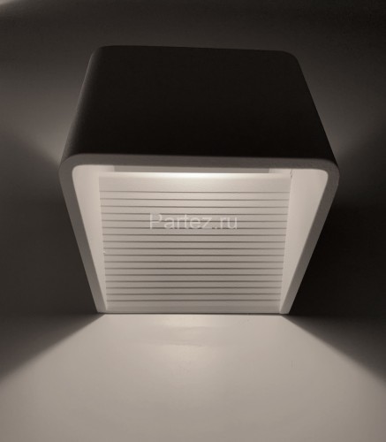 Настенный светильник Elektrostandard MRL LED 1060 белый