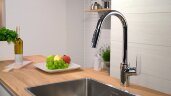 Hansgrohe 31815000 Focus Смеситель для кухни 240, однорычажный, с выдвижным душем, 1/2