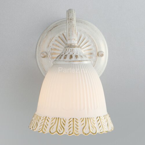 Бра Eurosvet 60107/1 белый с золотом